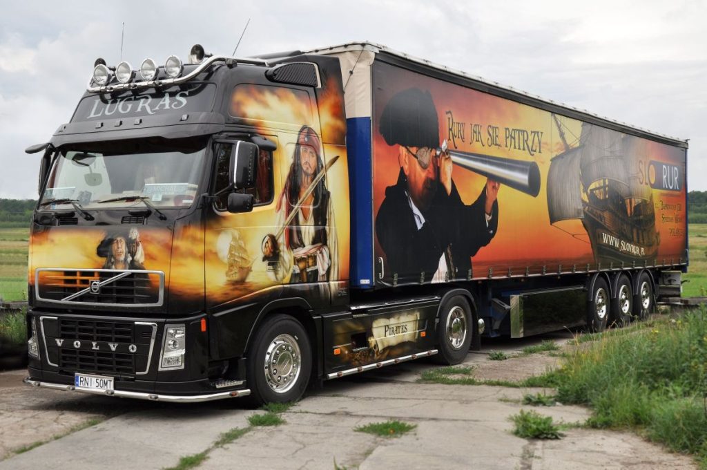 Creative advertising tarpaulins cruising European roads
